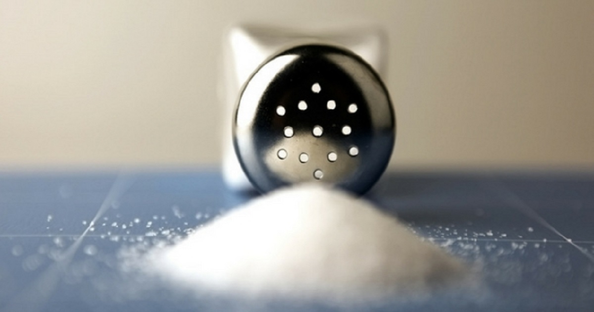 Γερμανοί επιστήμονες: Το πολύ αλάτι εξασθενεί την άμυνα του ανοσοποιητικού