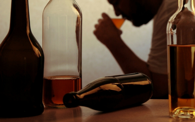 Το αλκοόλ βλάπτει απ’ την πρώτη …σταγόνα, ισχυρίζεται μελέτη