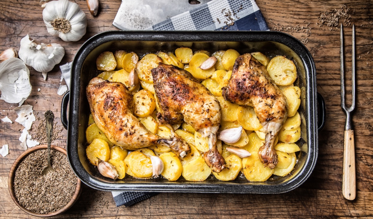 Τι να μαγειρέψω σήμερα, Σάββατο: Μπουτάκια κοτόπουλου στο φούρνο λεμονάτα