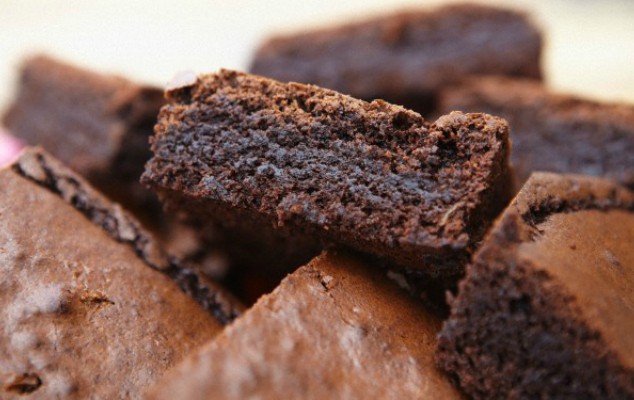 Πανεύκολα brownies με μόνο 3 υλικά