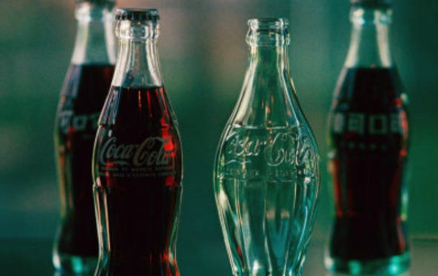 Αυτός είναι ο λόγος που η Coca Cola σε γυάλινο μπουκάλι είναι πιο νόστιμη