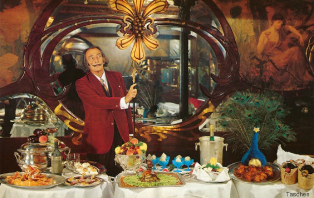 Όταν ο Salvador Dali ήθελε να γίνει σεφ: Η Taschen επανεκδίδει το θρυλικό βιβλίο μαγειρικής του