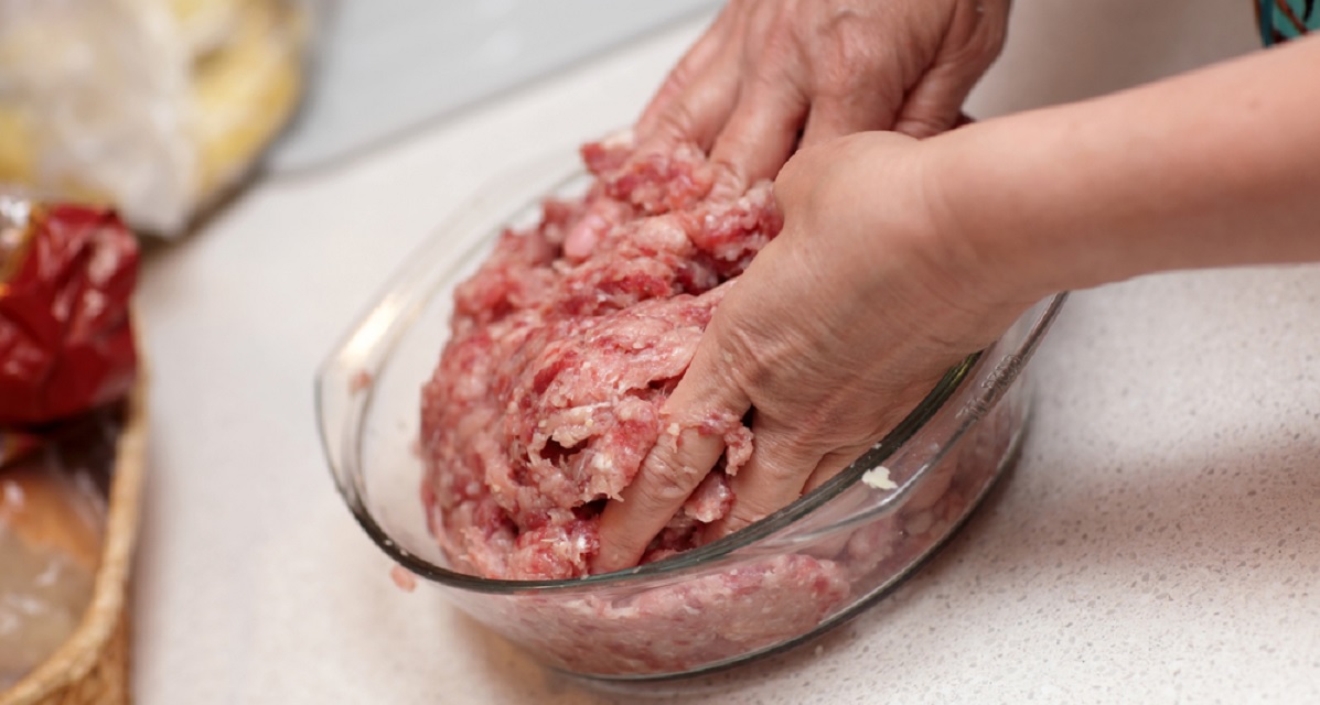 Μαγειρεύοντας με κιμά – Ποιο κομμάτι κρέατος επιλέγουμε ανάλογα με τη χρήση;