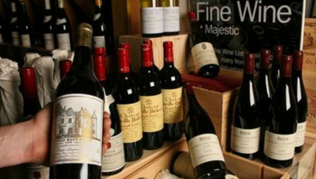 Majestic Wine: Στοκάρει 1.000.000 κρασιά ενόψει Brexit
