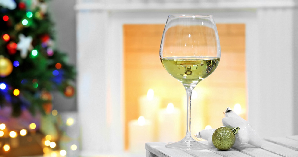Λευκά κρασιά που «στέκονται» στο χειμωνιάτικο τραπέζι