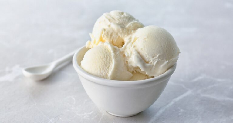 Πανεύκολο παγωτό με δύο υλικά