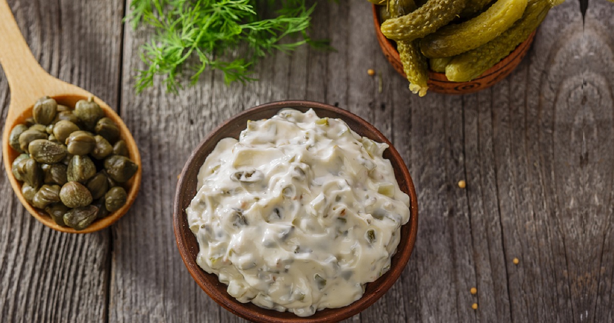 Τι είναι η σος ταρτάρ – Πώς φτιάχνεται η πικάντικη σάλτσα Τι είναι η σος ταρτάρ – Πώς φτιάχνεται η πικάντικη σάλτσα