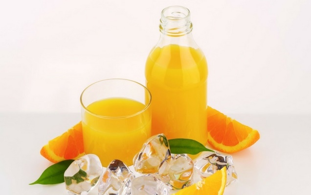 Σπιτική συμπυκνωμένη πορτοκαλάδα (σιρόπι πορτοκαλιού)