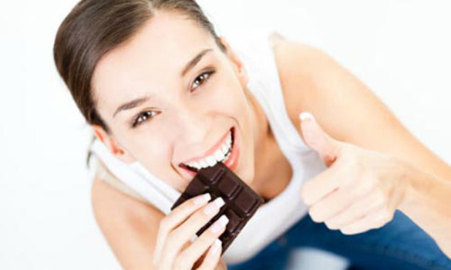 Γιατί πρέπει να τρώτε τακτικά σοκολάτα;