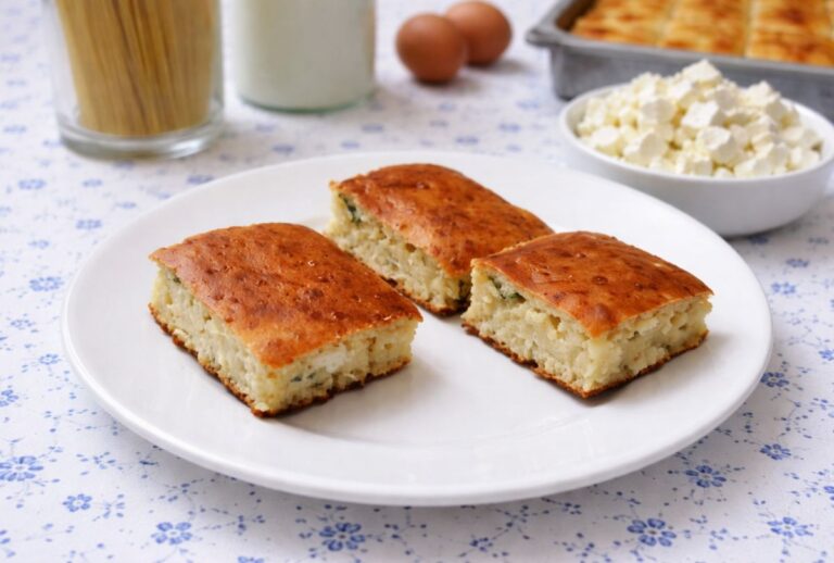 Γρήγορη γιαουρτοτυρόπιτα χωρίς φύλλο