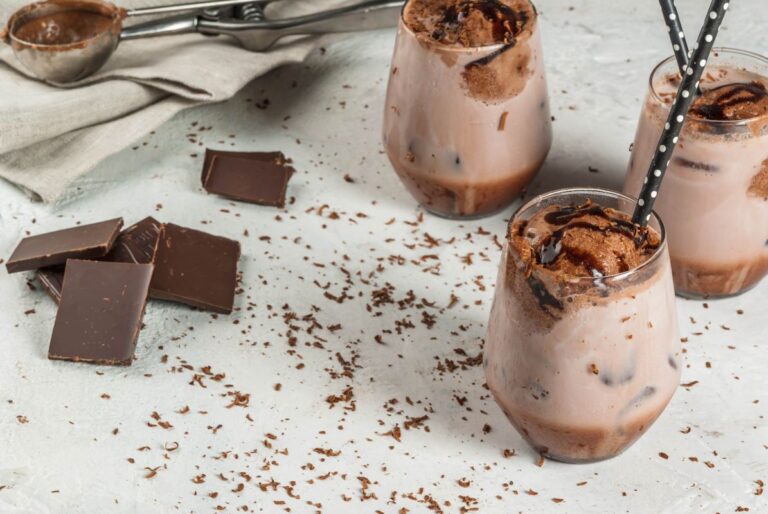 Οι σοκολάτες του καλοκαιριού – Πέντε συνταγές για παγωμένες απολαύσεις