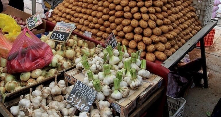 Θεσσαλονίκη – Από Δευτέρα η διάθεση κουπονιών στους δικαιούχους για δωρεάν προϊόντα στις λαϊκές αγορές