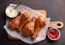 Τι να μαγειρέψω σήμερα, Πέμπτη; Κοπανάκια κοτόπουλου με μέλι, μουστάρδα και κέτσαπ