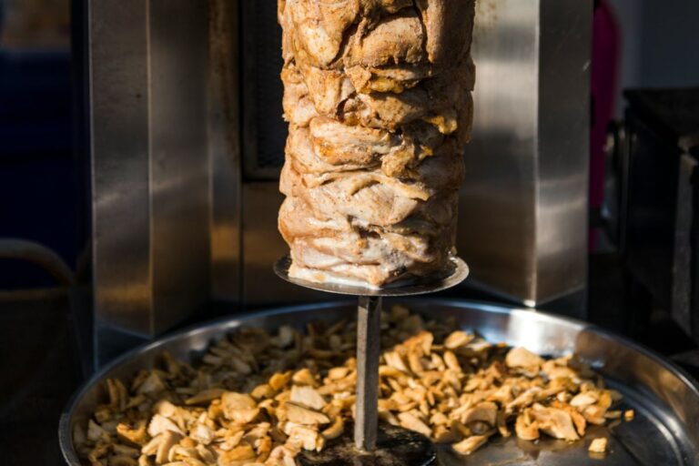 Νίκη των Γερμανών: Δεν γίνεται να μας λένε οι Τούρκοι πώς θα φτιάχνουμε ντονέρ