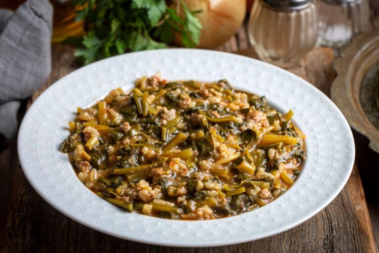 Σπανακόρυζο με ντομάτα