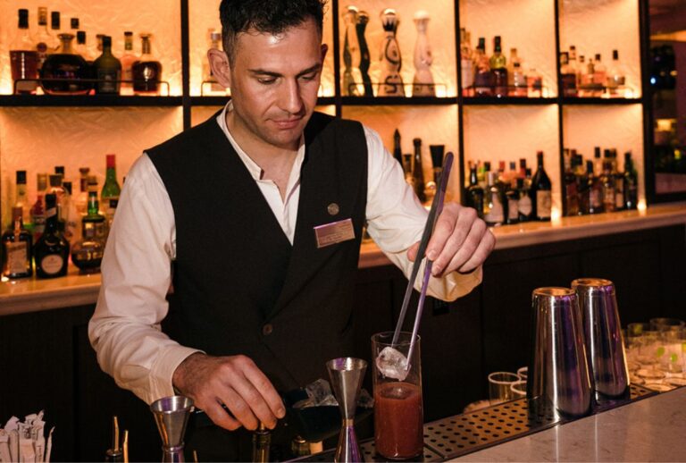 George, The Lobby Bar – Το μπαρ στο λόμπι του King George άνοιξε τις πόρτες στην Αθήνα