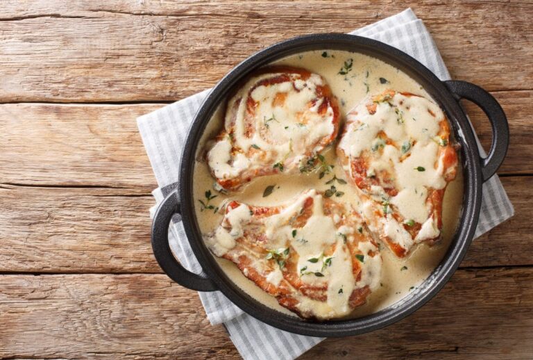 Χοιρινές μπιζόλες αλά κρεμ