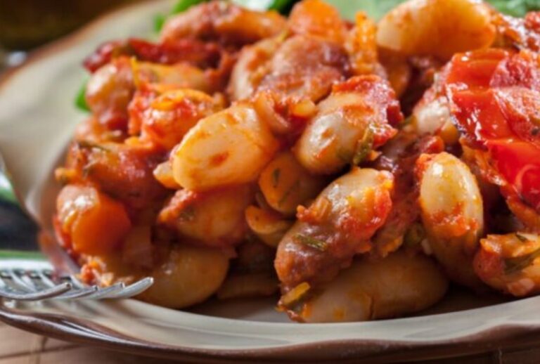 Τι να μαγειρέψω σήμερα, Τετάρτη; Φουρνιστοί γίγαντες Πρεσπών με πιπεριές Φλωρίνης